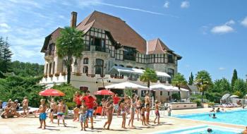 Vakantiepark Chateau Cazaleres 3