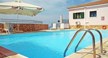 Hotel Sarantos Pool Suites 2