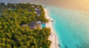 Resort Fiyavalhu Maldives 2