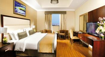 Hotel Ramada By Wyndham Suites Ajman 3