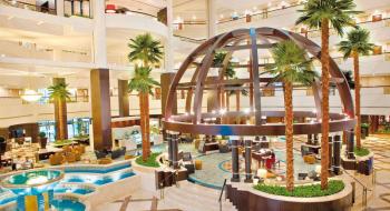 Hotel Movenpick Grand Al Bustan Dubai 4