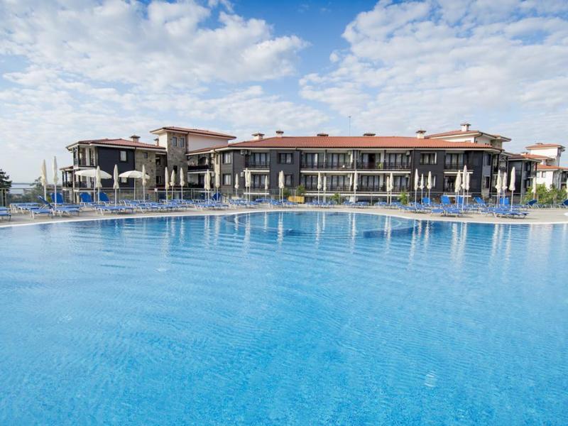 Hotel Nevis Resort