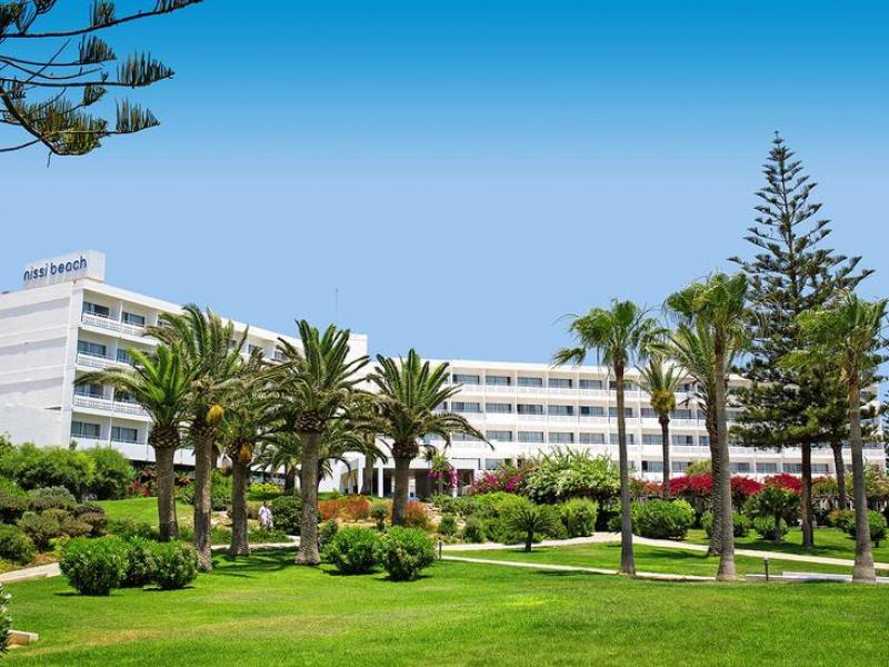Hotel Nissi Beach