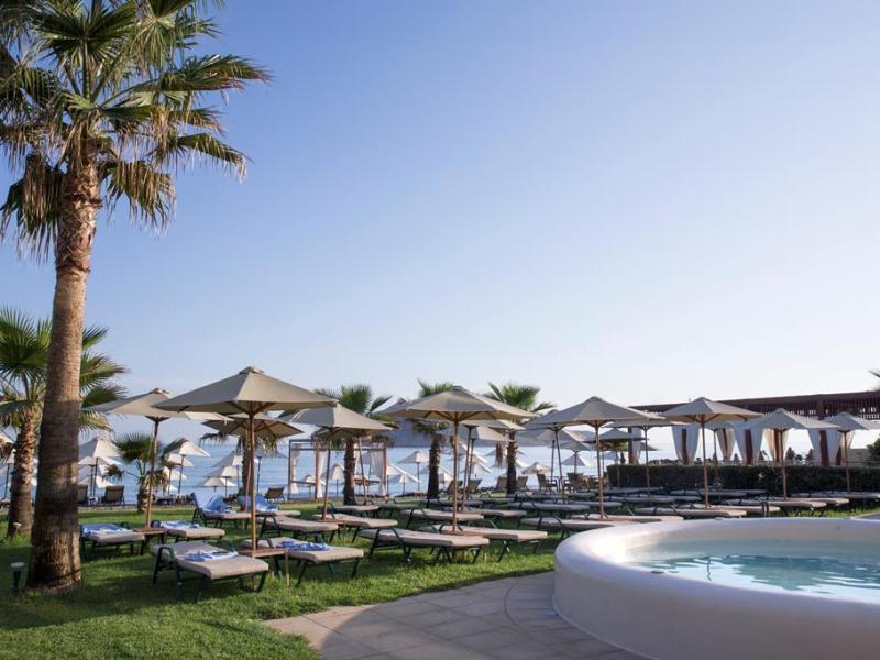 Hotel Thalassa Beach Resort
