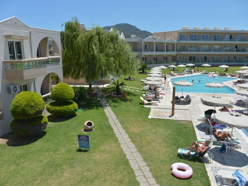 Aparthotel Emerald