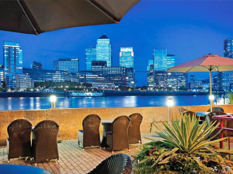 Hotel Doubletree by Hilton London Docklands Riverside
