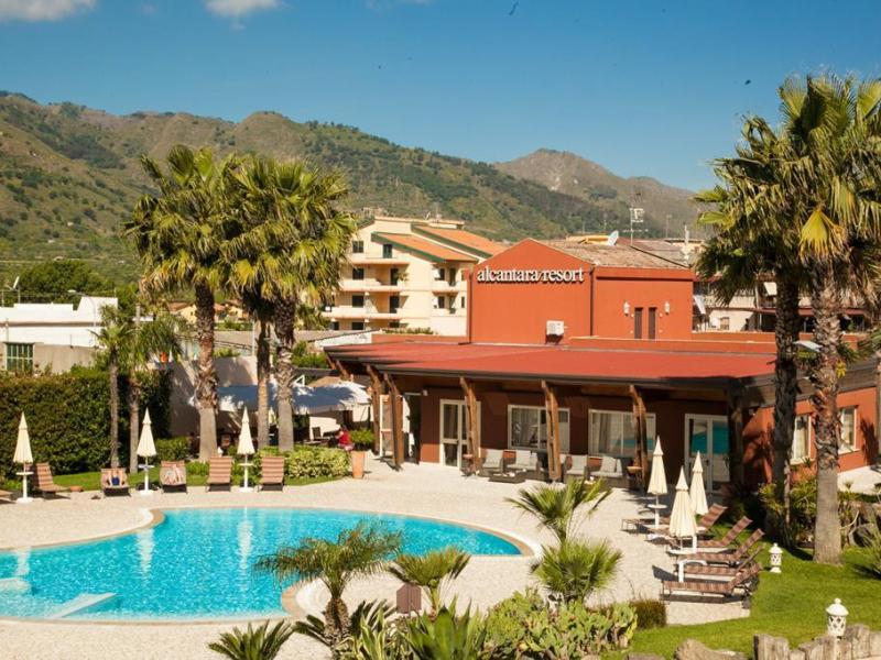 Hotel Alcantara Resort 1