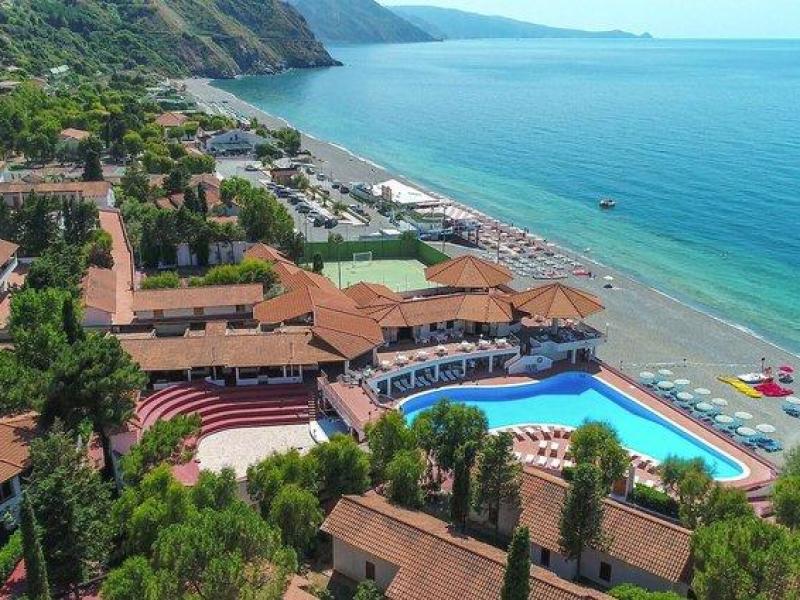 Hotel Th Gioiosa Marea Capo Calava 1