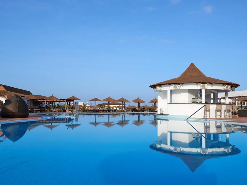 Hotel Melia Llana Beach Resort en Spa