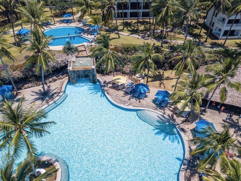 Hotel Flamingo Beach Resort