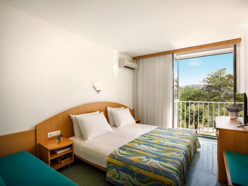 Hotel Valamar San Marino Sunny Resort Sahara Rab 1