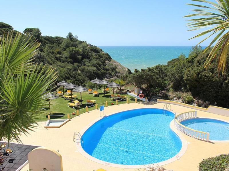 Vakantiepark Rocha Brava Village Resort 1