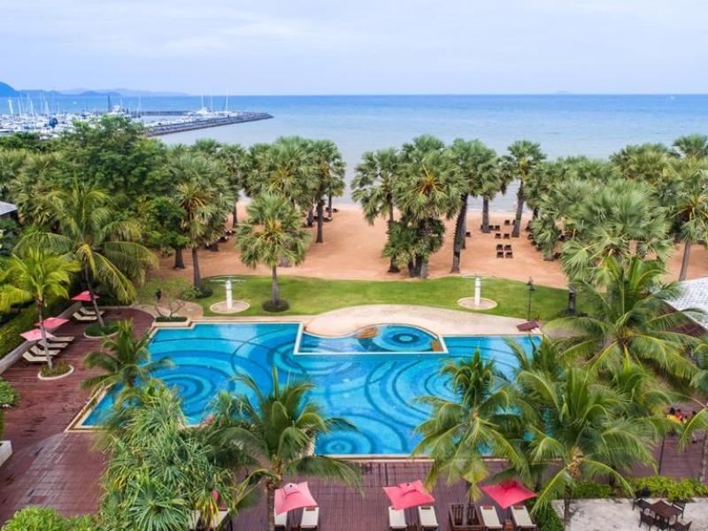 Hotel Ravindra Beach Resort 1
