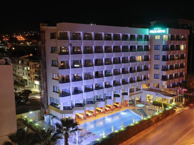 Hotel Palm 1