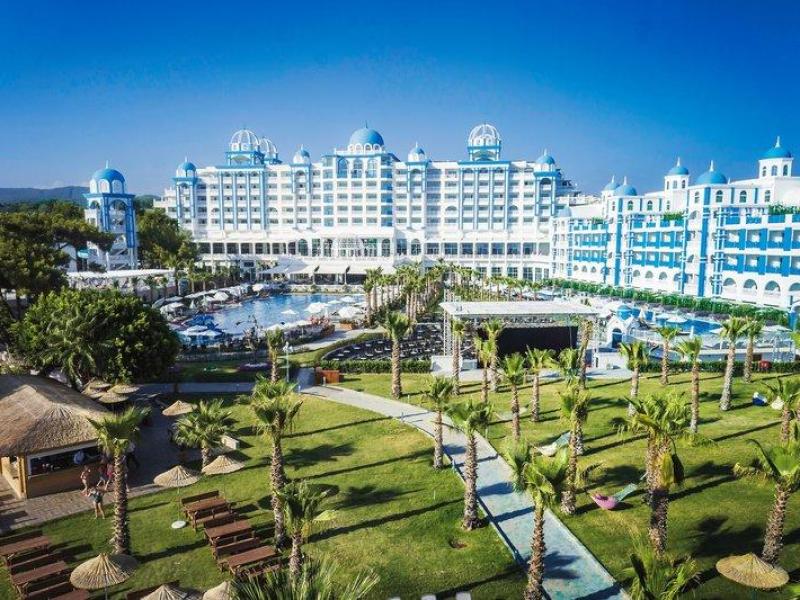Hotel Rubi Platinum Spa Resort En Suites