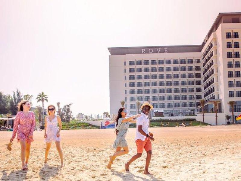 Hotel Rove La Mer Beach 1